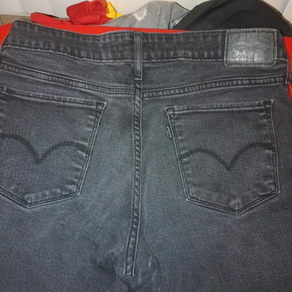 Levi jeans